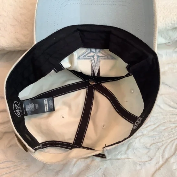 EUC Dallas cowboy NFL Ladies ball cap white - Picture 7 of 10
